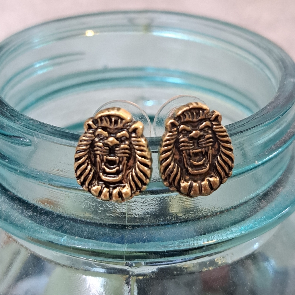 Disney Aladdin Cave of Wonder Gold Earrings